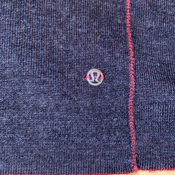 Lululemon Reverse Me Sweater - Picture 3 of 9